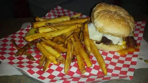 Goose Burger & Fresh Cut Fries
